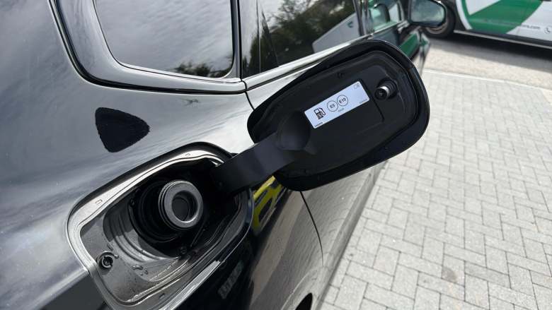 Volvo S90 2.0 T8 RC PHEV [455] Ultimate Dark 4dr AWD Auto Saloon